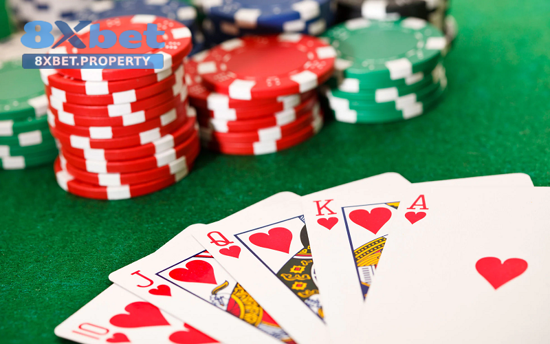 Nắm rõ những lưu ý khi chơi Poker 8xBet để đặt cược thông minh, kiểm soát vốn và tối ưu chiến thắng